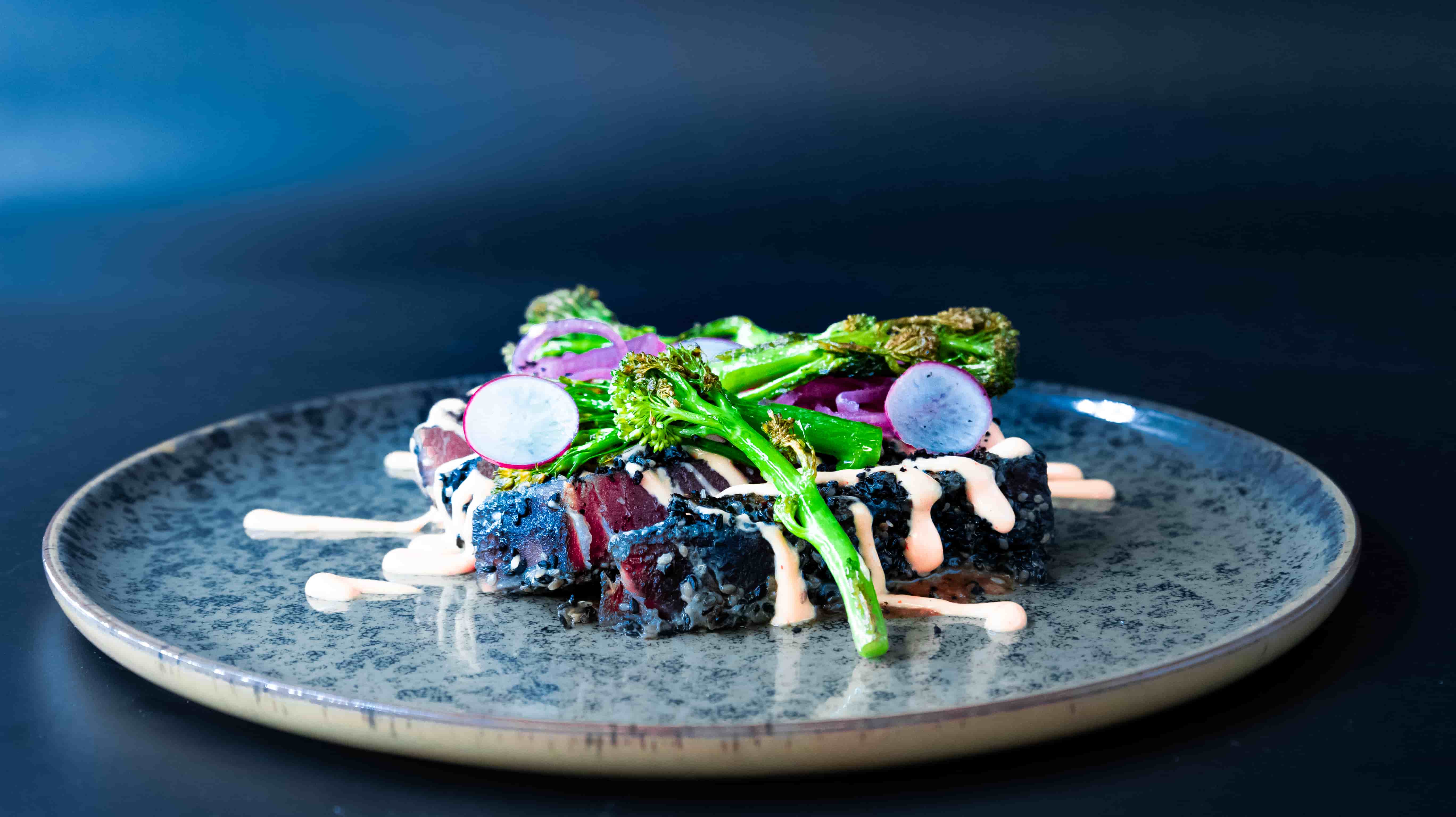 Grilled fish fillet with fresh vegetables